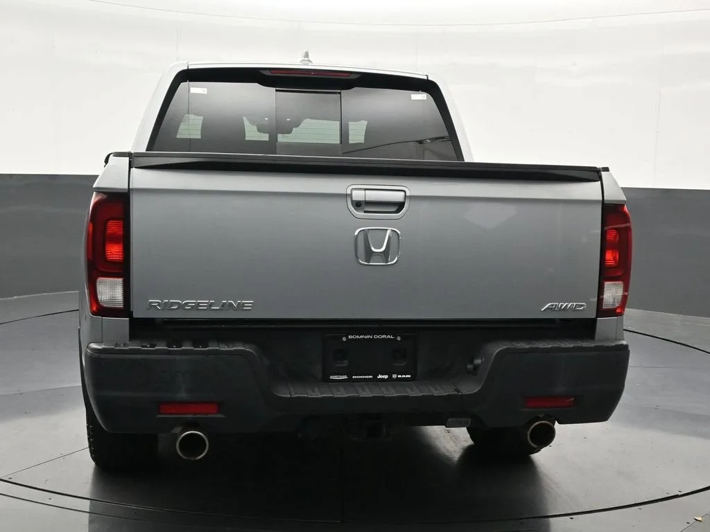 2023 Honda Ridgeline RTL photo 4