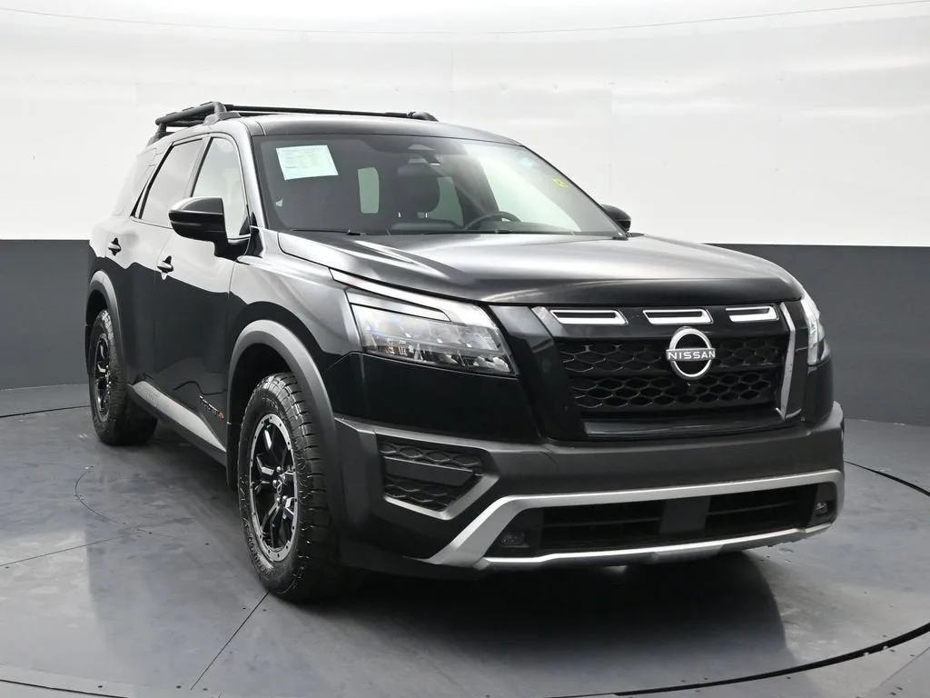 2025 Nissan Pathfinder Rock Creek 4WD photo 7