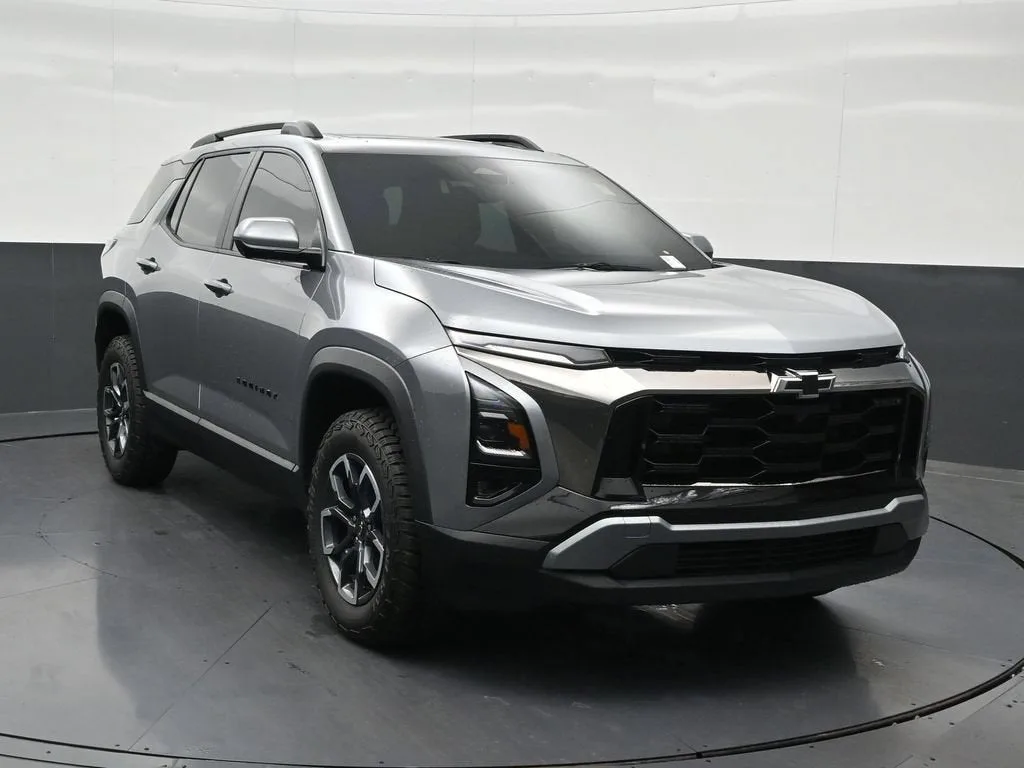 2026 Chevrolet Equinox ACTIV photo 7