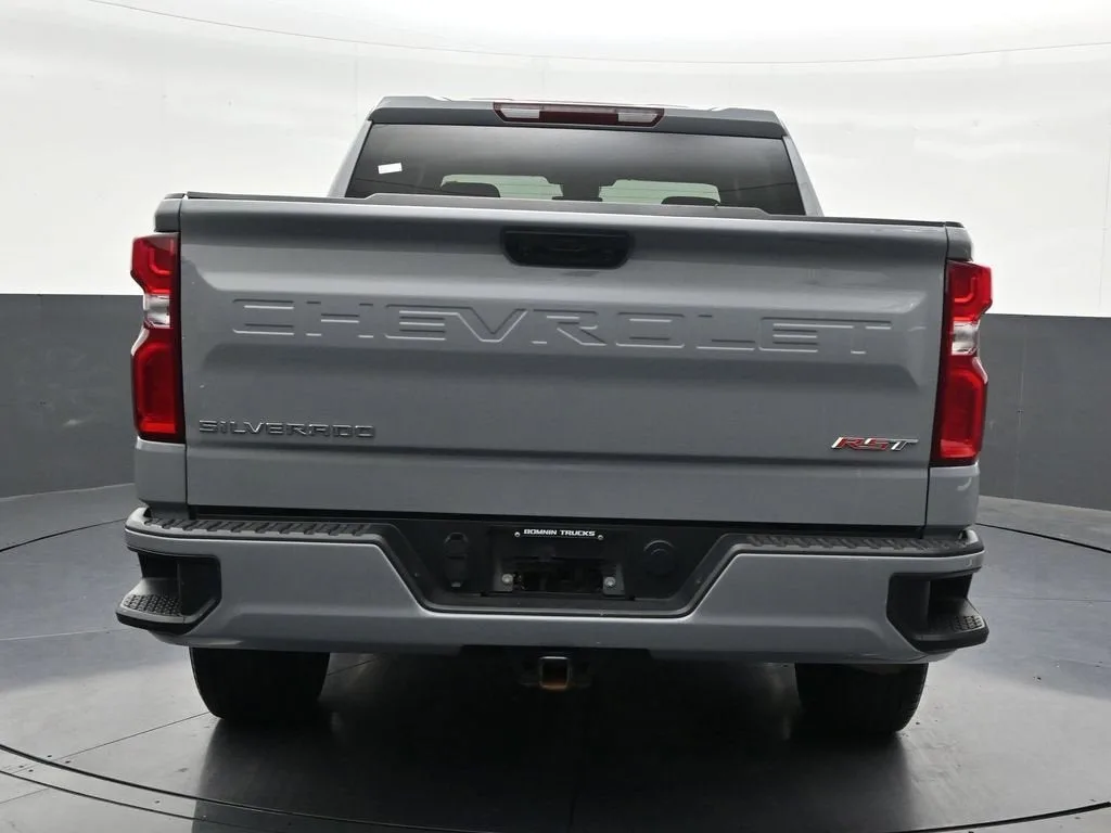 2024 Chevrolet Silverado 1500 RST photo 4