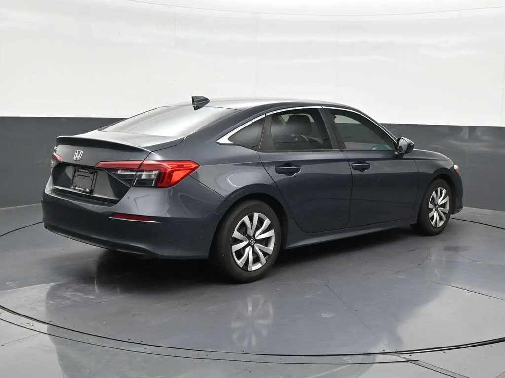 2024 Honda Civic Sedan LX photo 5