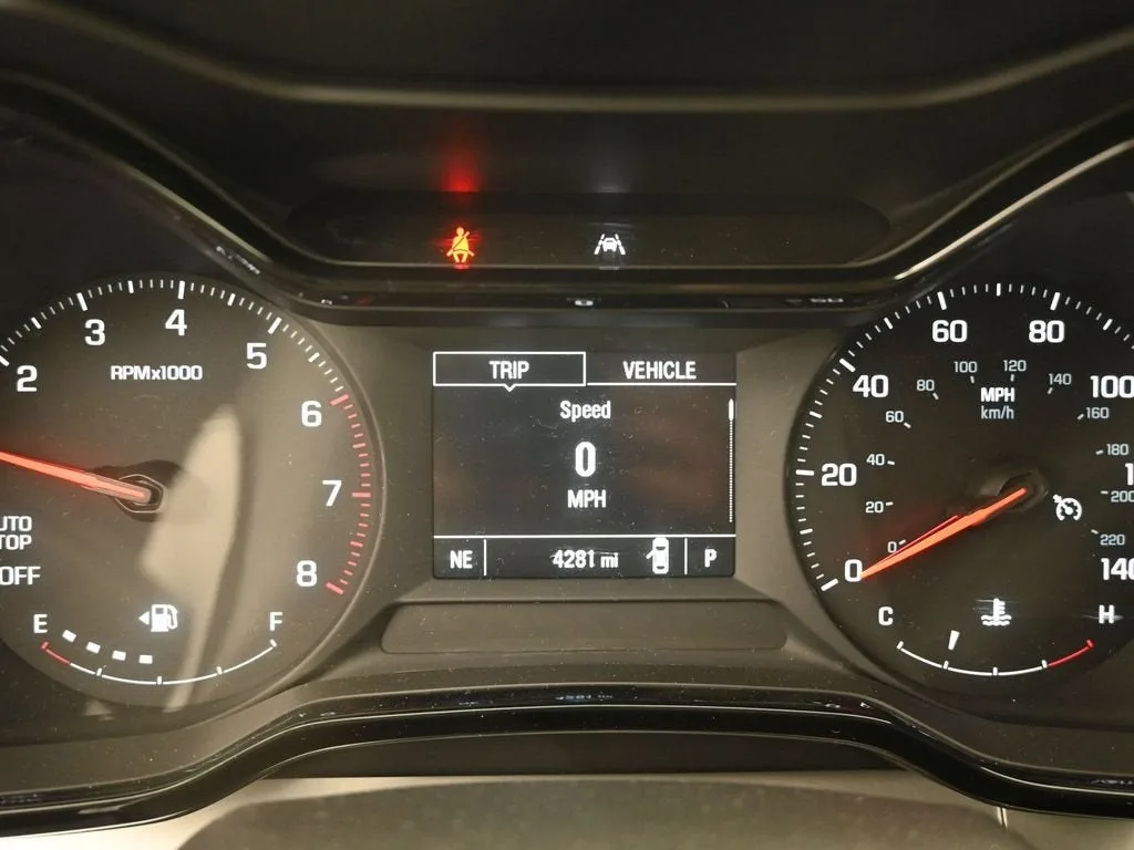 2025 Chevrolet Trax LS photo 12