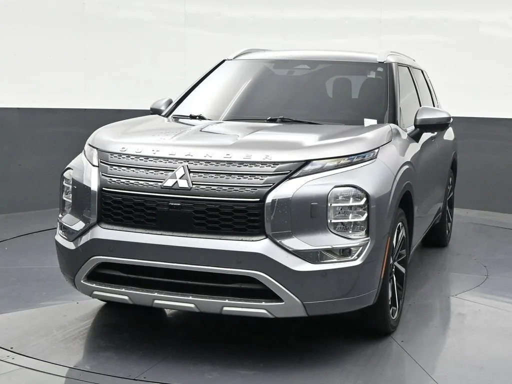 2022 Mitsubishi Outlander SEL Launch Edition S-AWC photo 8