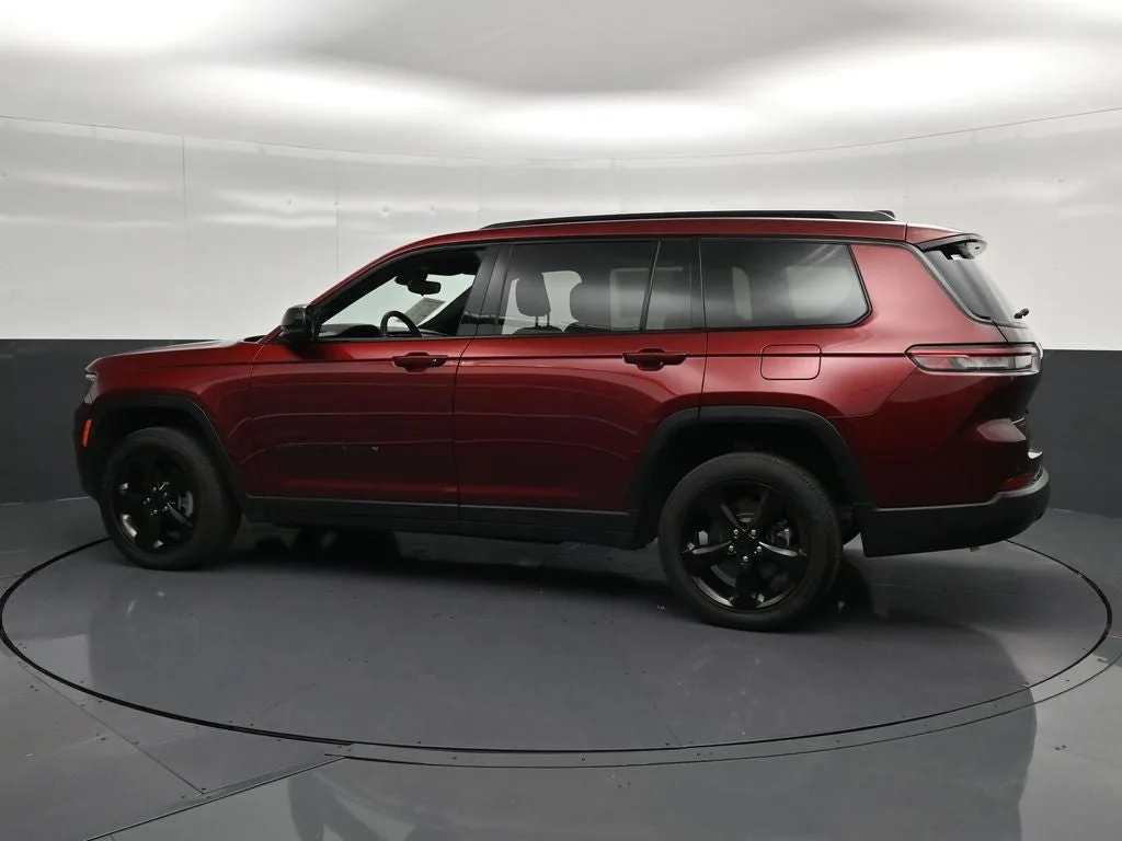 2023 Jeep Grand Cherokee L Altitude photo 8