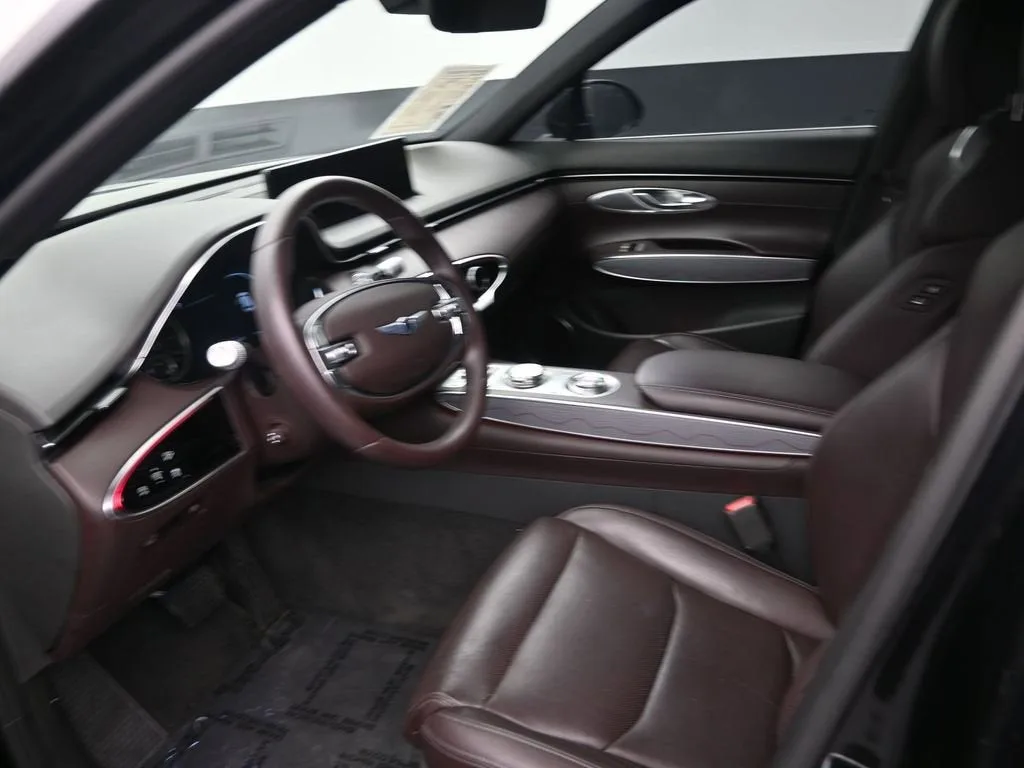 2022 Genesis GV70 2.5T AWD photo 12