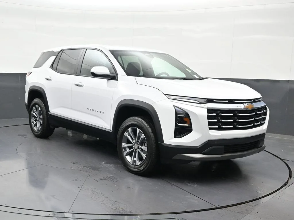 2026 Chevrolet Equinox LT photo 7