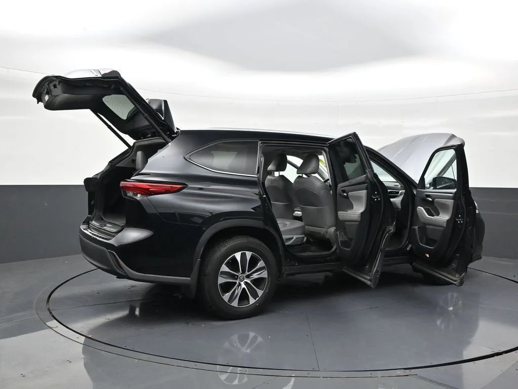 2021 Toyota Highlander Hybrid XLE photo 28