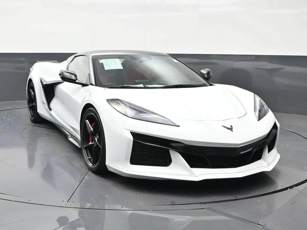 2025 Chevrolet Corvette E-Ray 1LZ photo 7