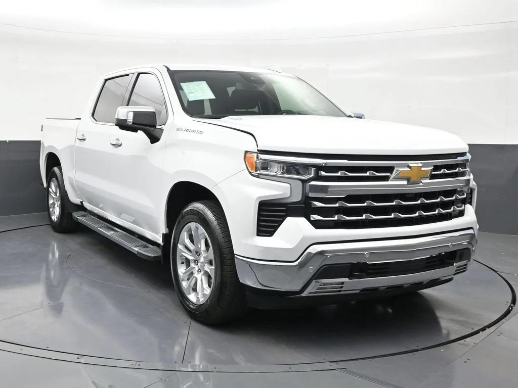 2023 Chevrolet Silverado 1500 LTZ photo 7