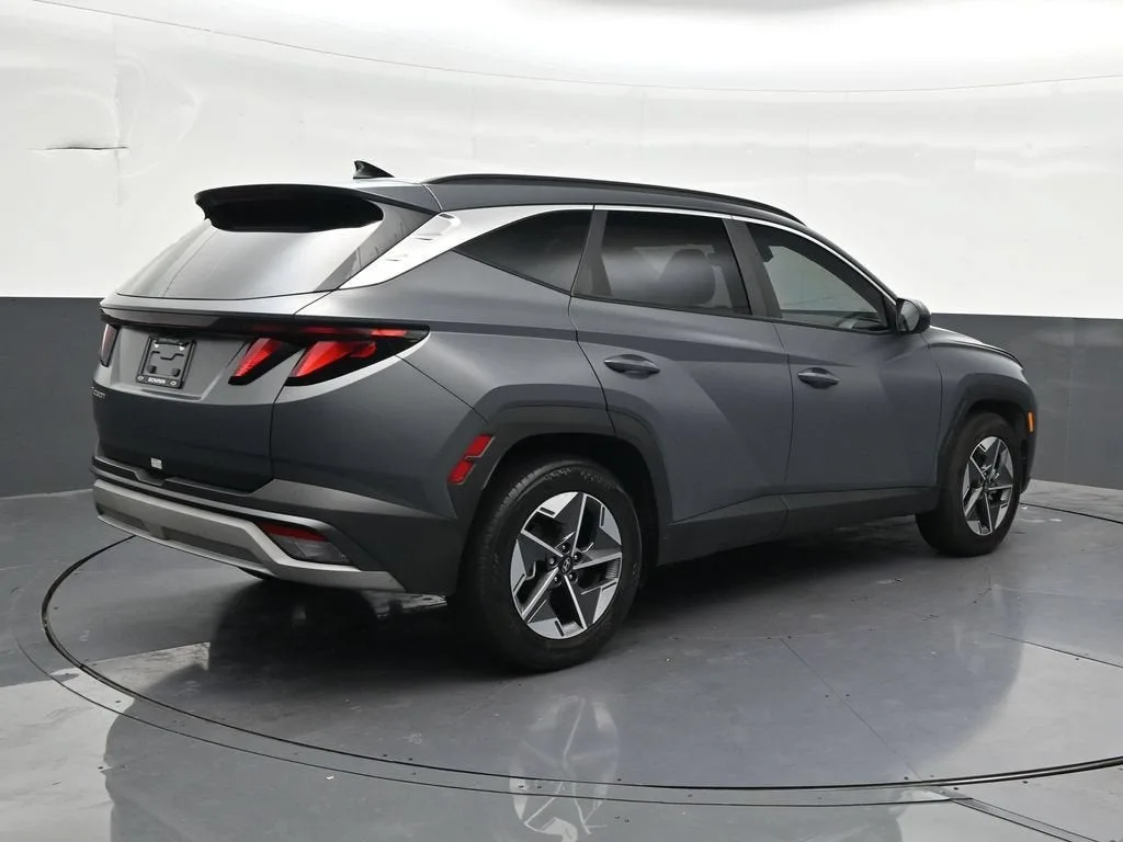 2025 Hyundai Tucson SEL photo 5