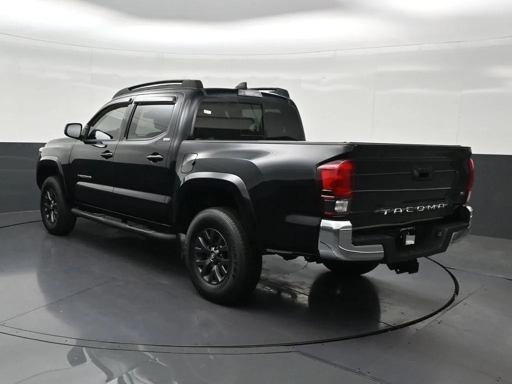 2021 Toyota Tacoma SR5 V6 photo 3