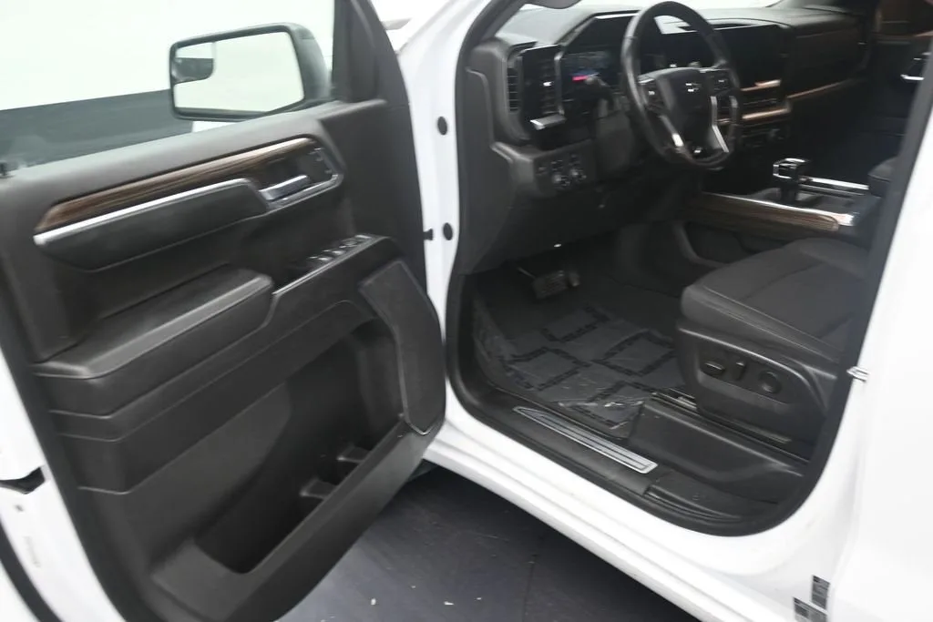 2022 Chevrolet Silverado 1500 LT Trail Boss photo 10