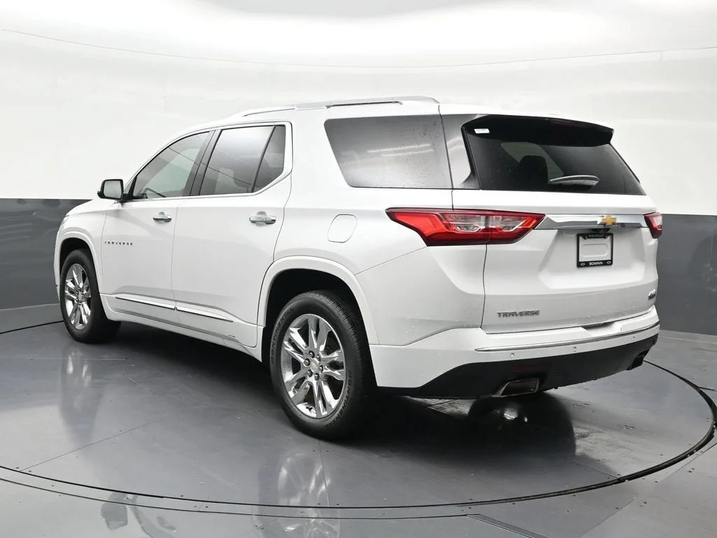2021 Chevrolet Traverse High Country photo 3