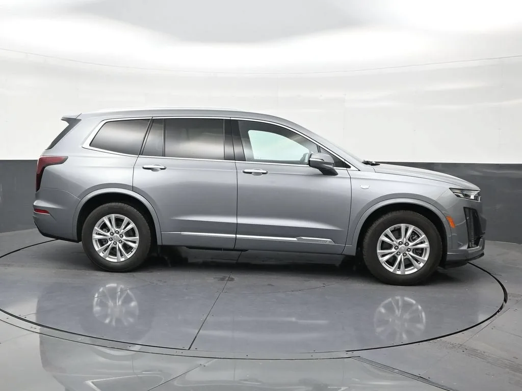 2024 Cadillac XT6 Luxury photo 6