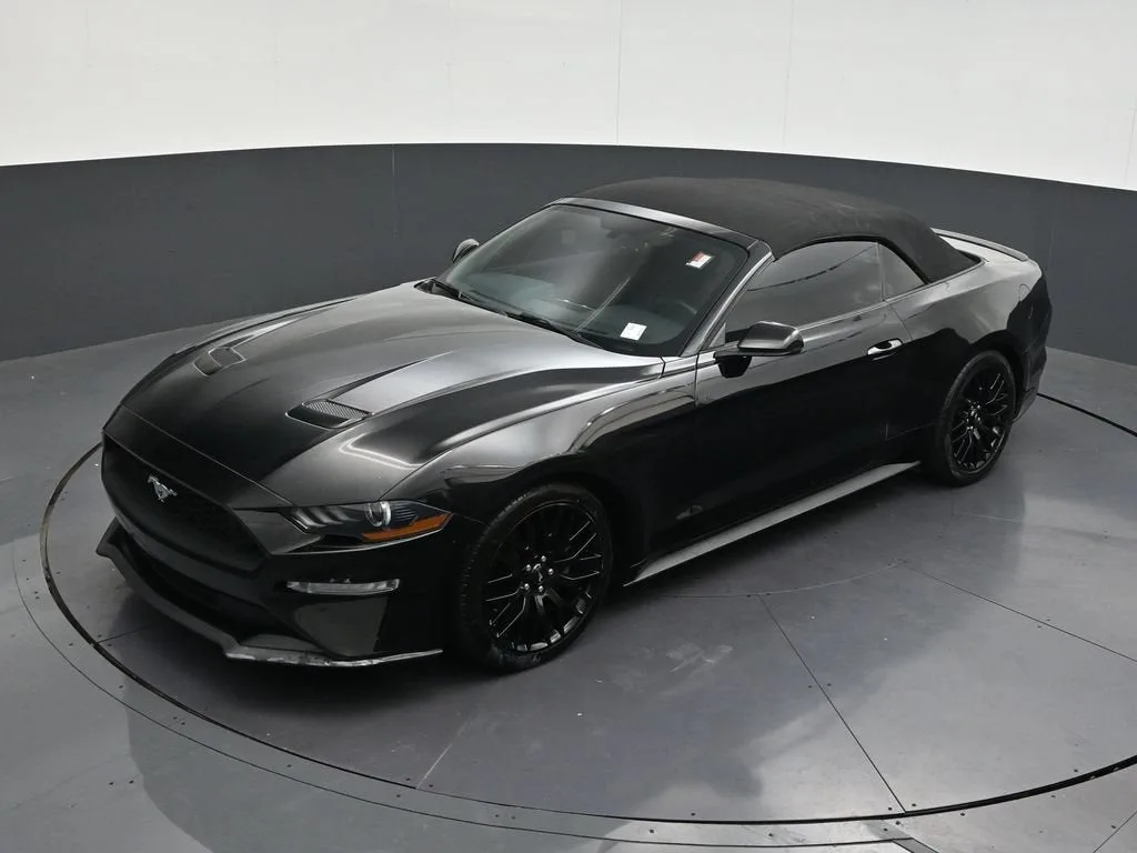 2020 Ford Mustang EcoBoost Premium Convertible photo 10