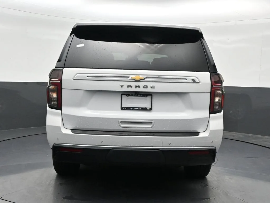 2024 Chevrolet Tahoe LS photo 4