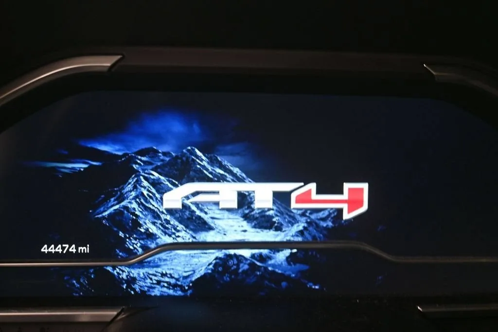 2023 GMC Sierra 1500 AT4 photo 10