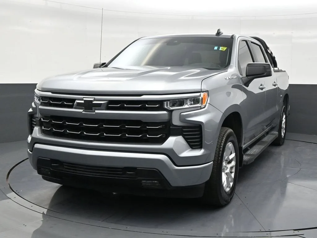2025 Chevrolet Silverado 1500 RST photo 8