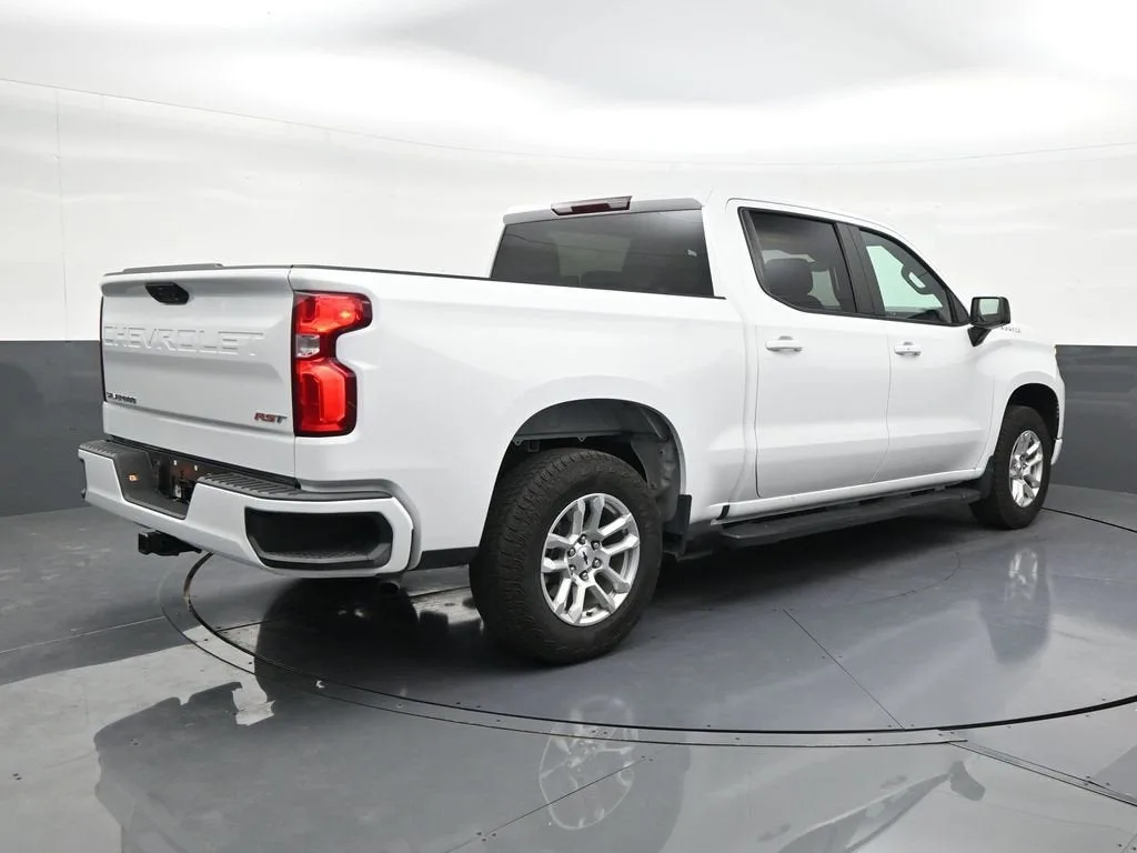 2024 Chevrolet Silverado 1500 RST photo 5