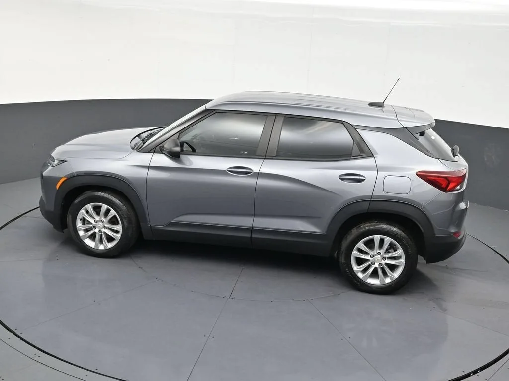 2022 Chevrolet Trailblazer LS photo 10