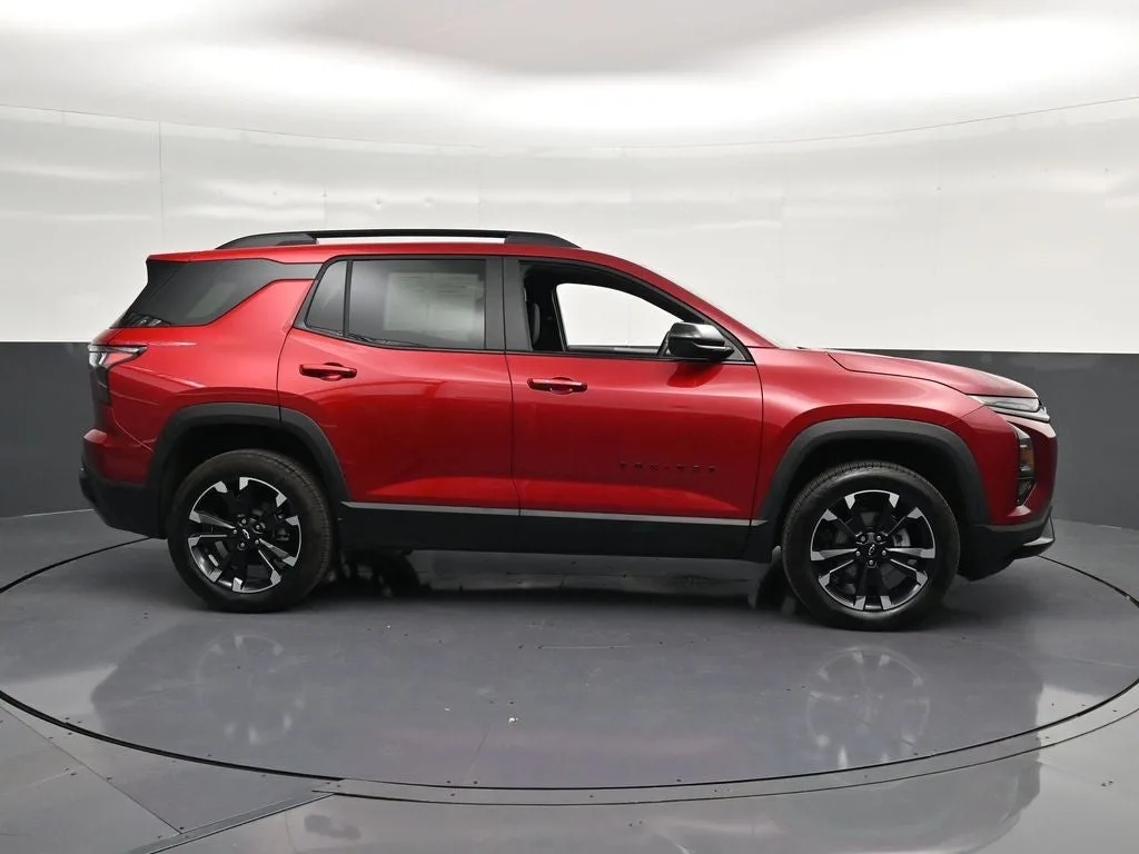 2026 Chevrolet Equinox RS photo 4