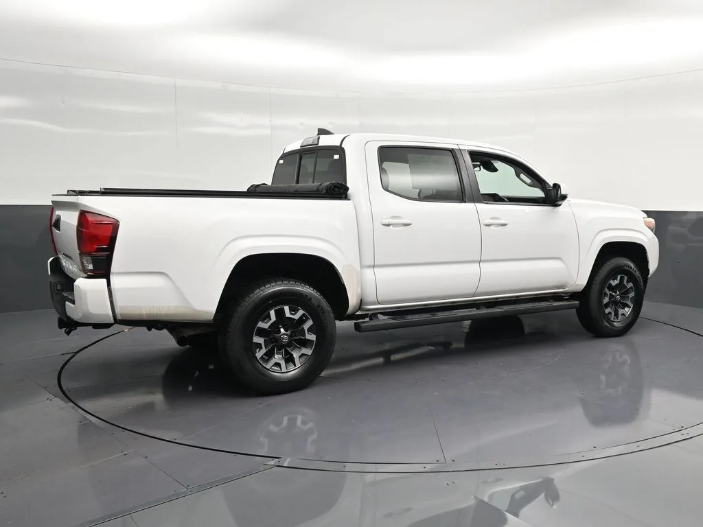 2019 Toyota Tacoma SR photo 3
