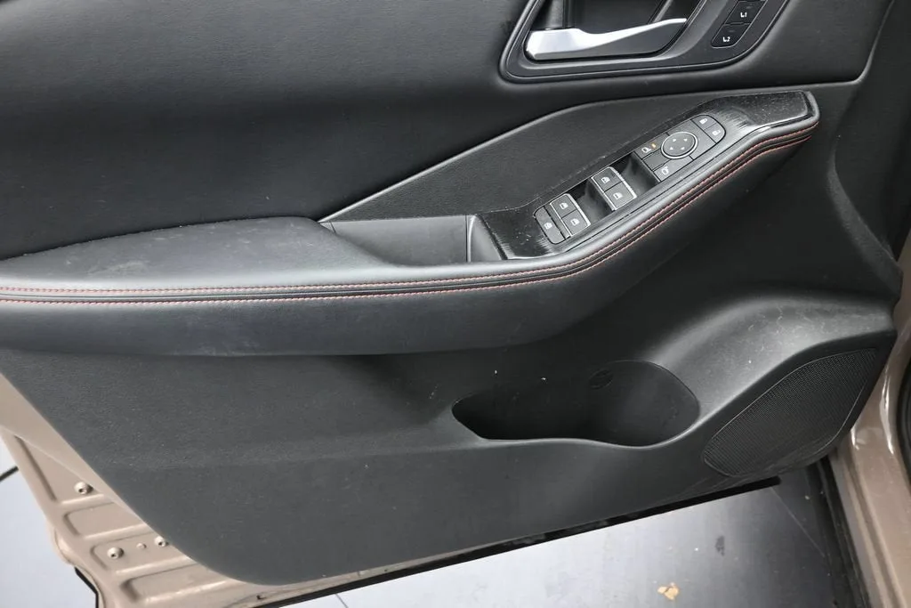 2025 Nissan Rogue Rock Creek photo 11