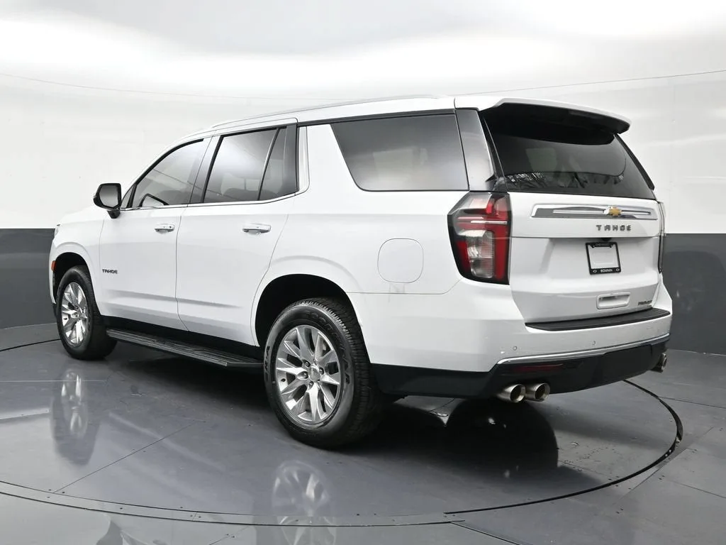 2022 Chevrolet Tahoe Premier photo 3