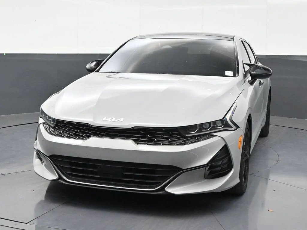 2024 Kia K5 GT-Line photo 8