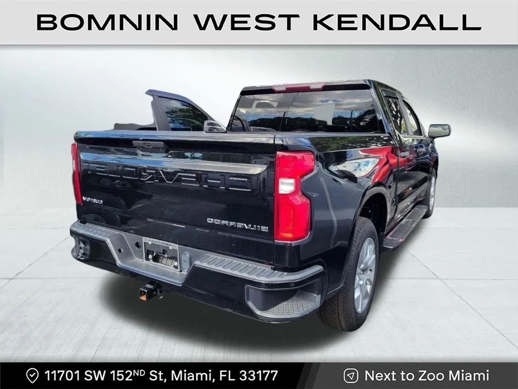 2022 Chevrolet Silverado 1500 LTD Custom photo 4