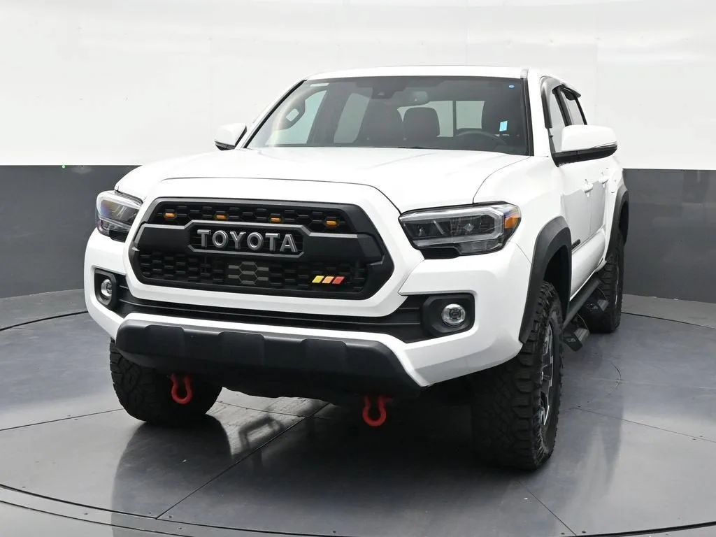 2023 Toyota Tacoma TRD Sport photo 8