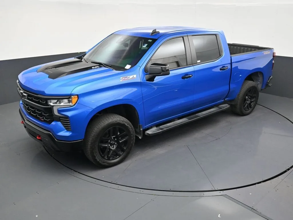 2025 Chevrolet Silverado 1500 LT Trail Boss photo 12