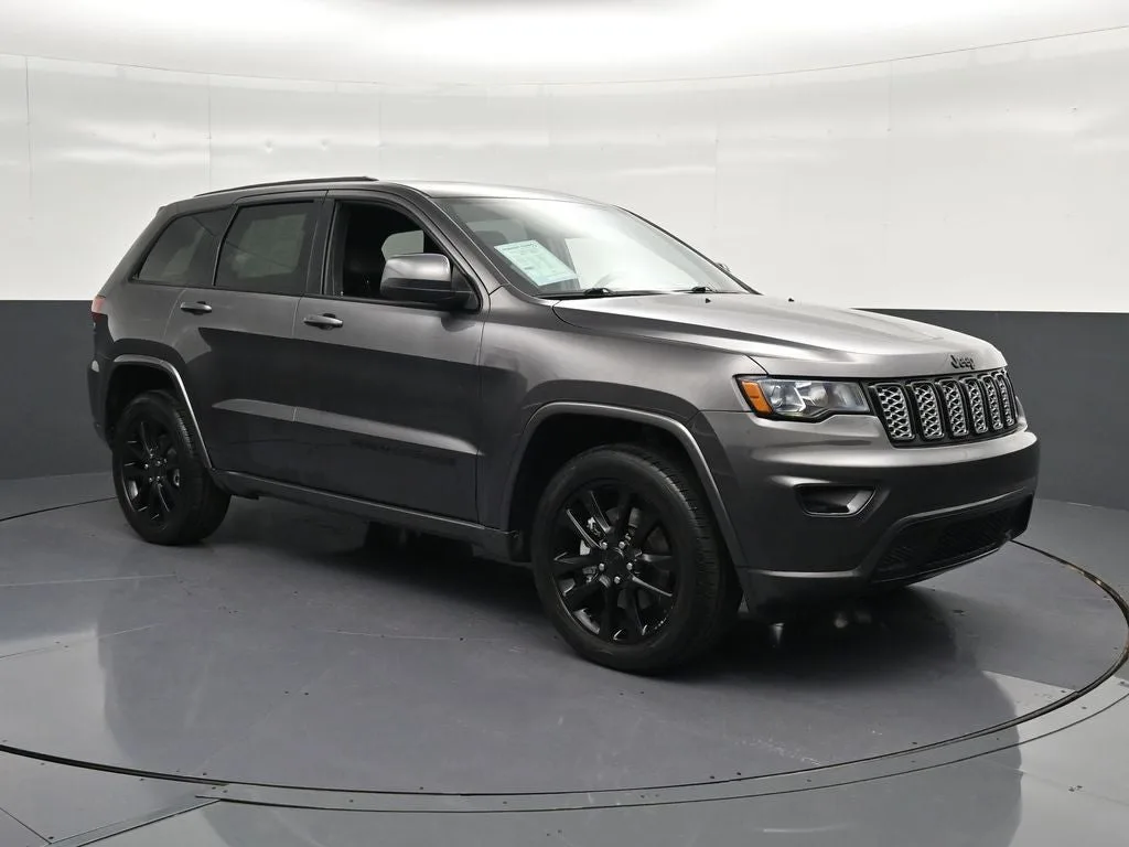 2021 Jeep Grand Cherokee Laredo X photo 5