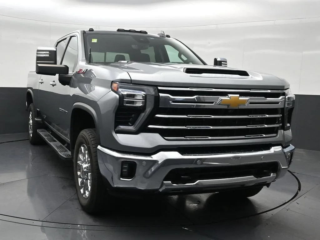2024 Chevrolet Silverado 2500 HD LTZ photo 8