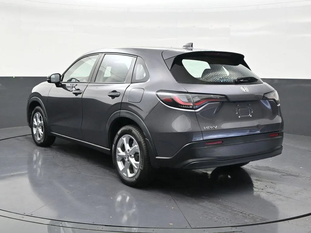 2024 Honda HR-V 2WD LX photo 3