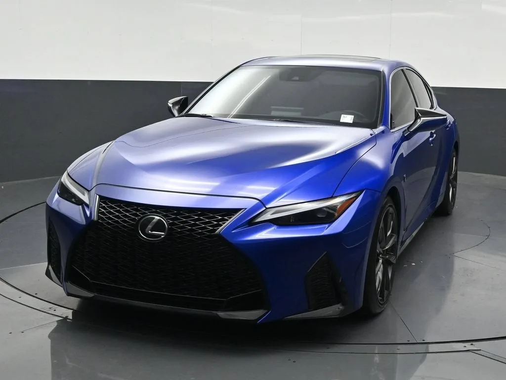 2025 Lexus IS 350 F SPORT Design photo 9