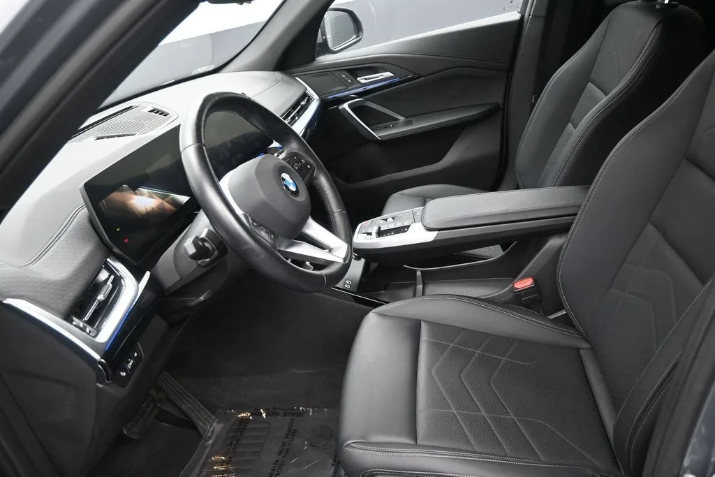 2025 BMW X2 xDrive28i photo 12