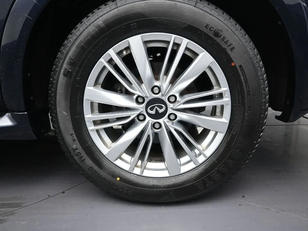 2020 INFINITI QX80 LUXE photo 10
