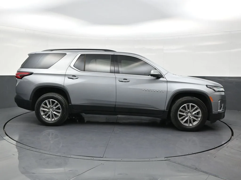2024 Chevrolet Traverse Limited LT Cloth photo 6