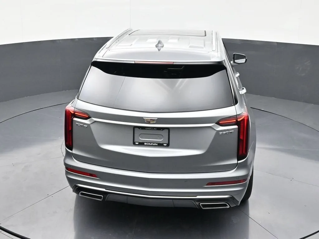 2023 Cadillac XT6 Luxury photo 12