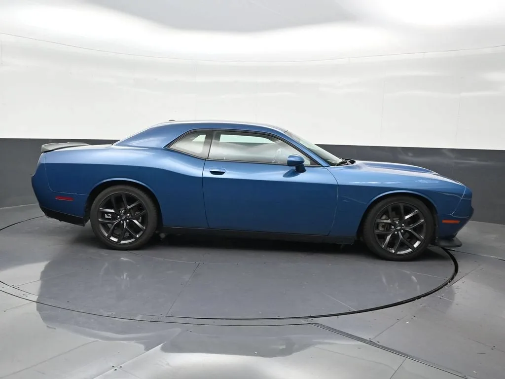 2021 Dodge Challenger R/T photo 7