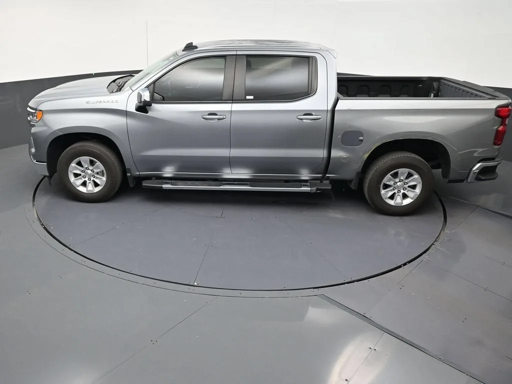 2024 Chevrolet Silverado 1500 LT photo 10