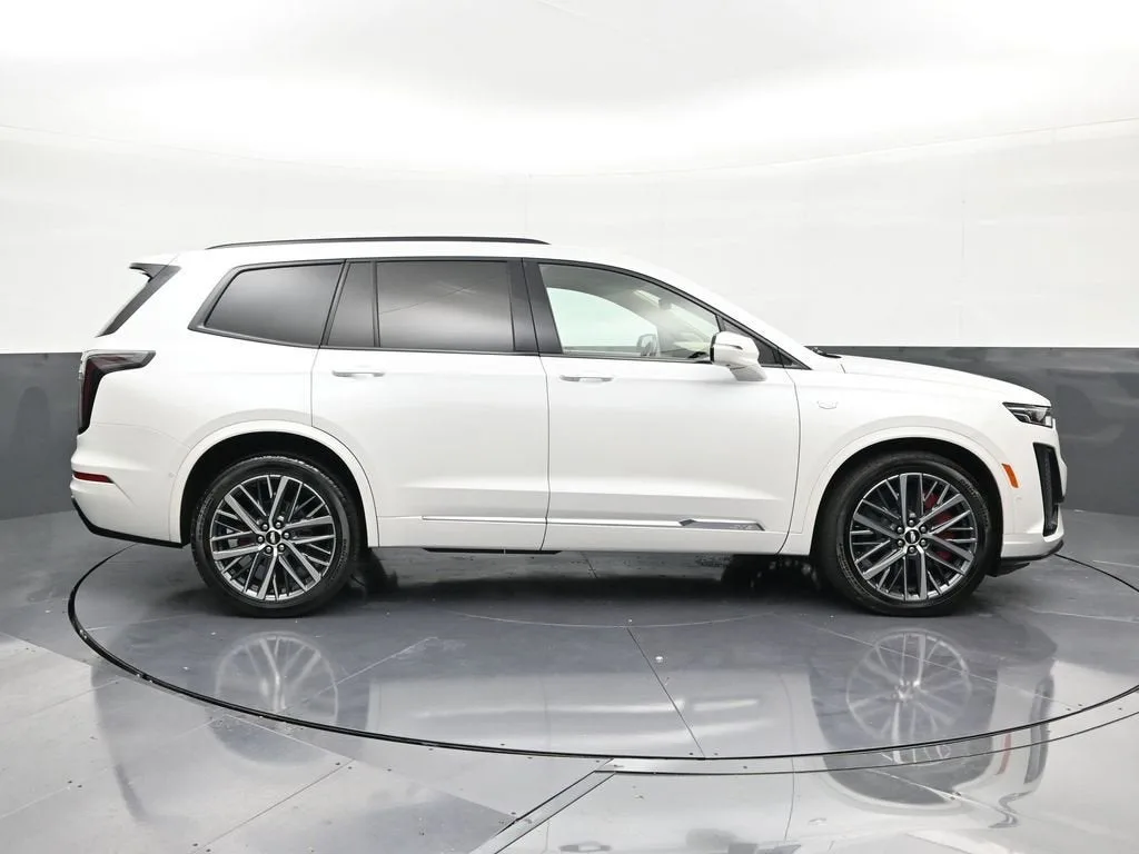 2022 Cadillac XT6 Sport photo 6