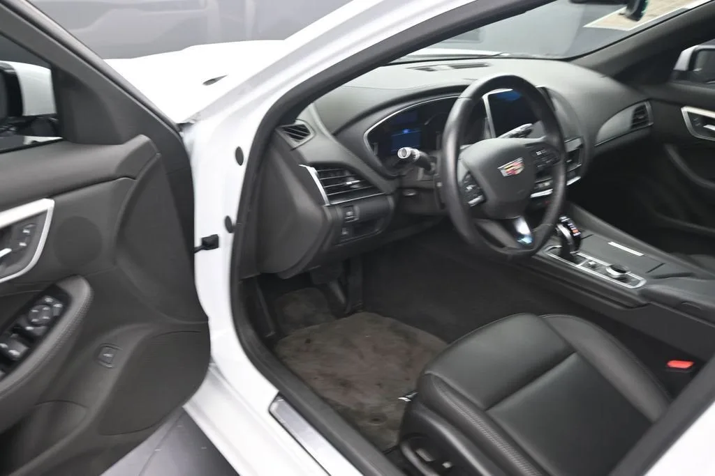 2023 Cadillac CT5 Luxury photo 10