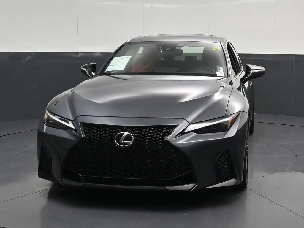 2023 Lexus IS 350 F SPORT photo 6