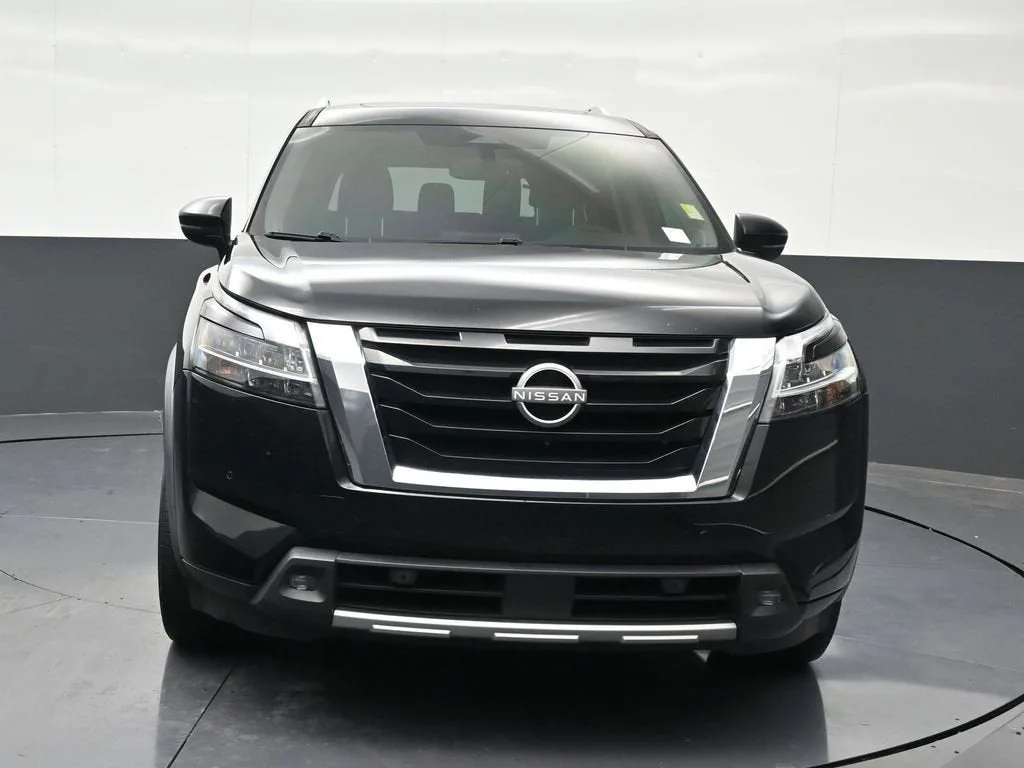 2022 Nissan Pathfinder SL 2WD photo 9