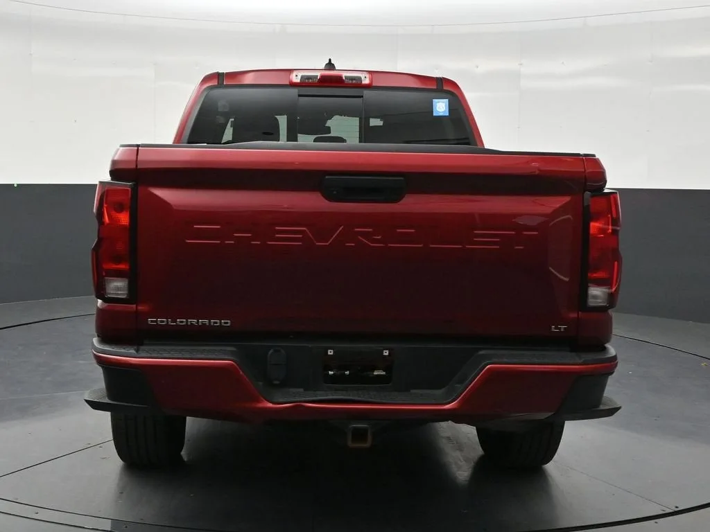 2023 Chevrolet Colorado LT photo 4