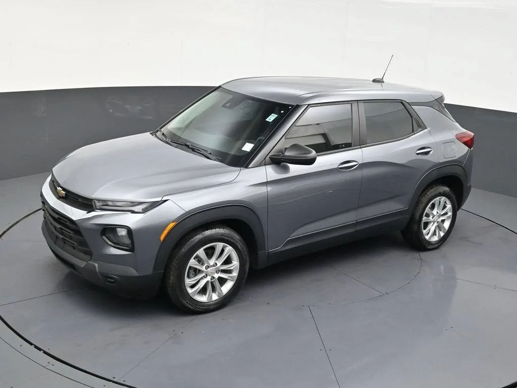 2022 Chevrolet Trailblazer LS photo 9