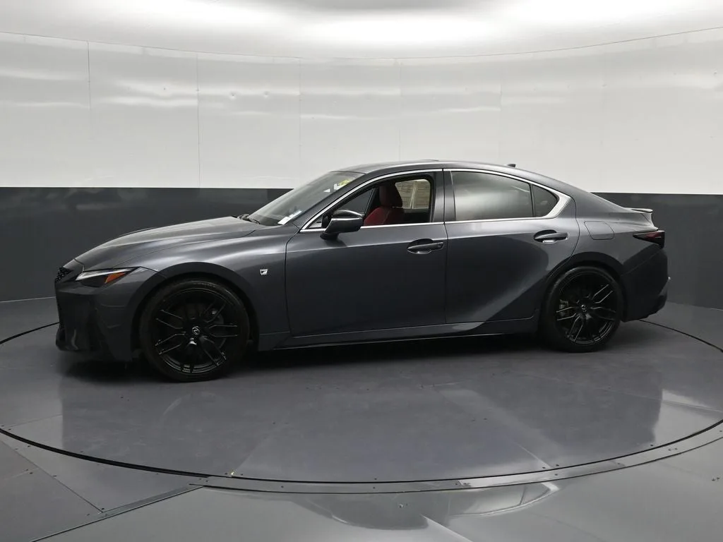 2023 Lexus IS 350 F SPORT photo 7