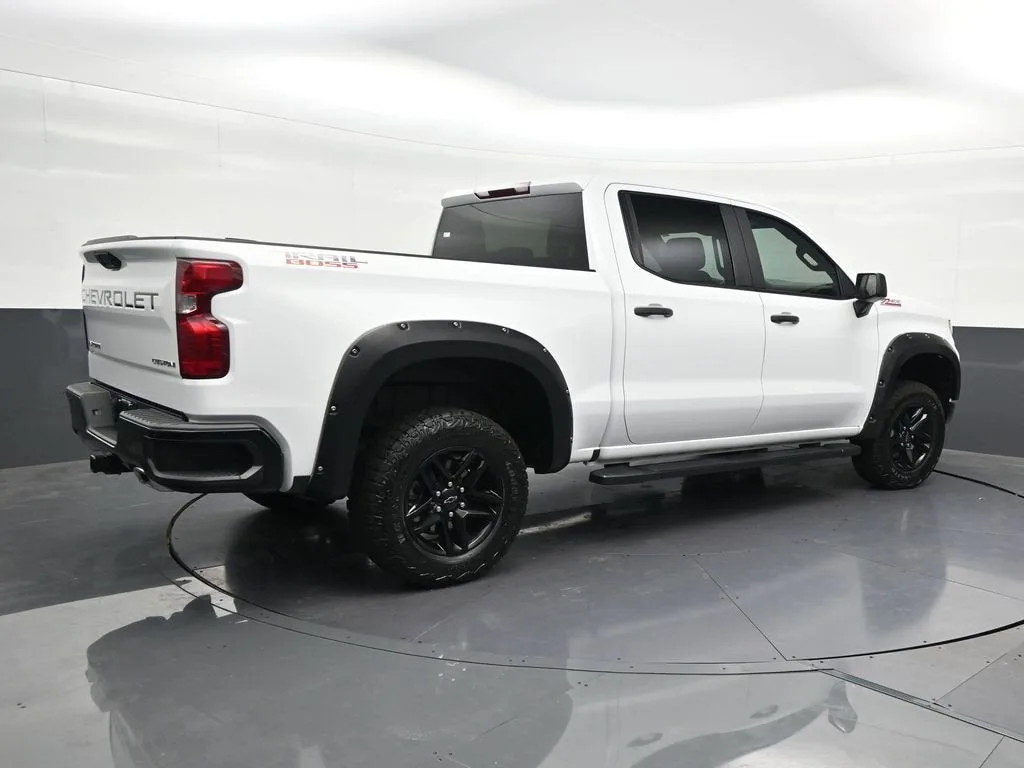2024 Chevrolet Silverado 1500 Custom Trail Boss photo 5